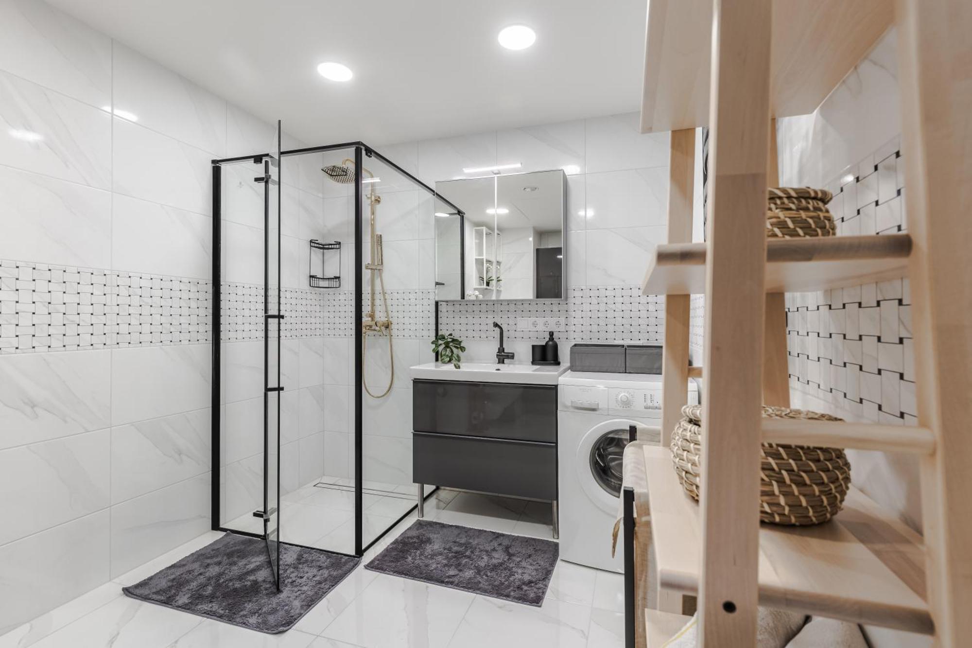 Fantasy House, Cozzy Apartmens, Free Parking, Long Stays Welcome 维尔纽斯 外观 照片
